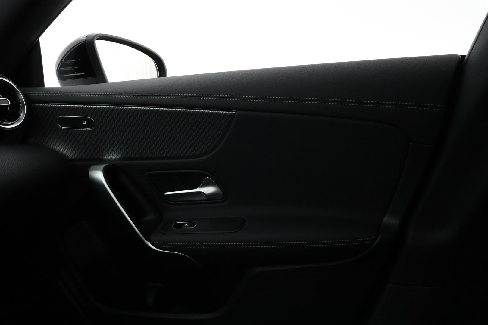 Mercedes-Benz CLA 2025