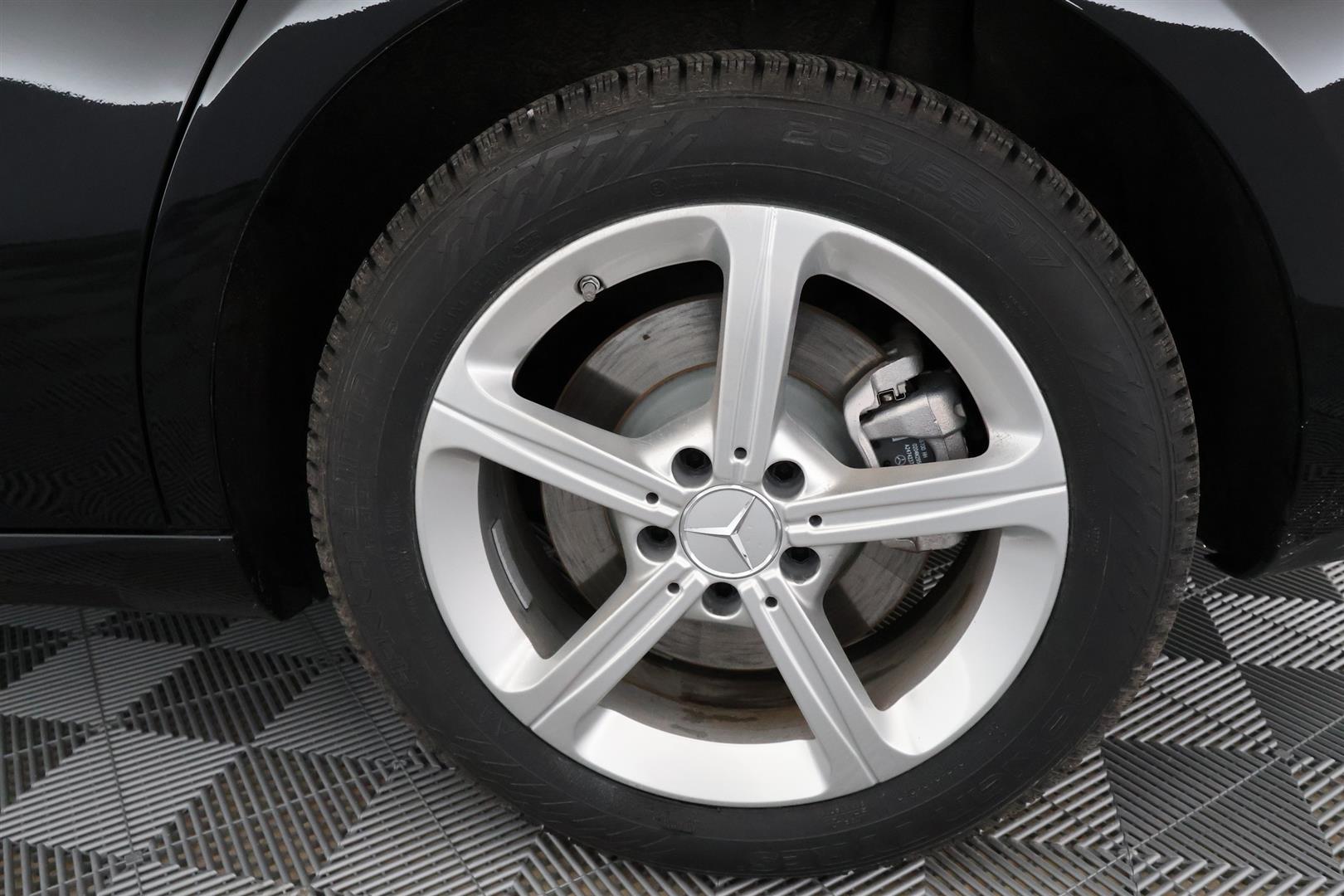 Mercedes-Benz CLA 2025