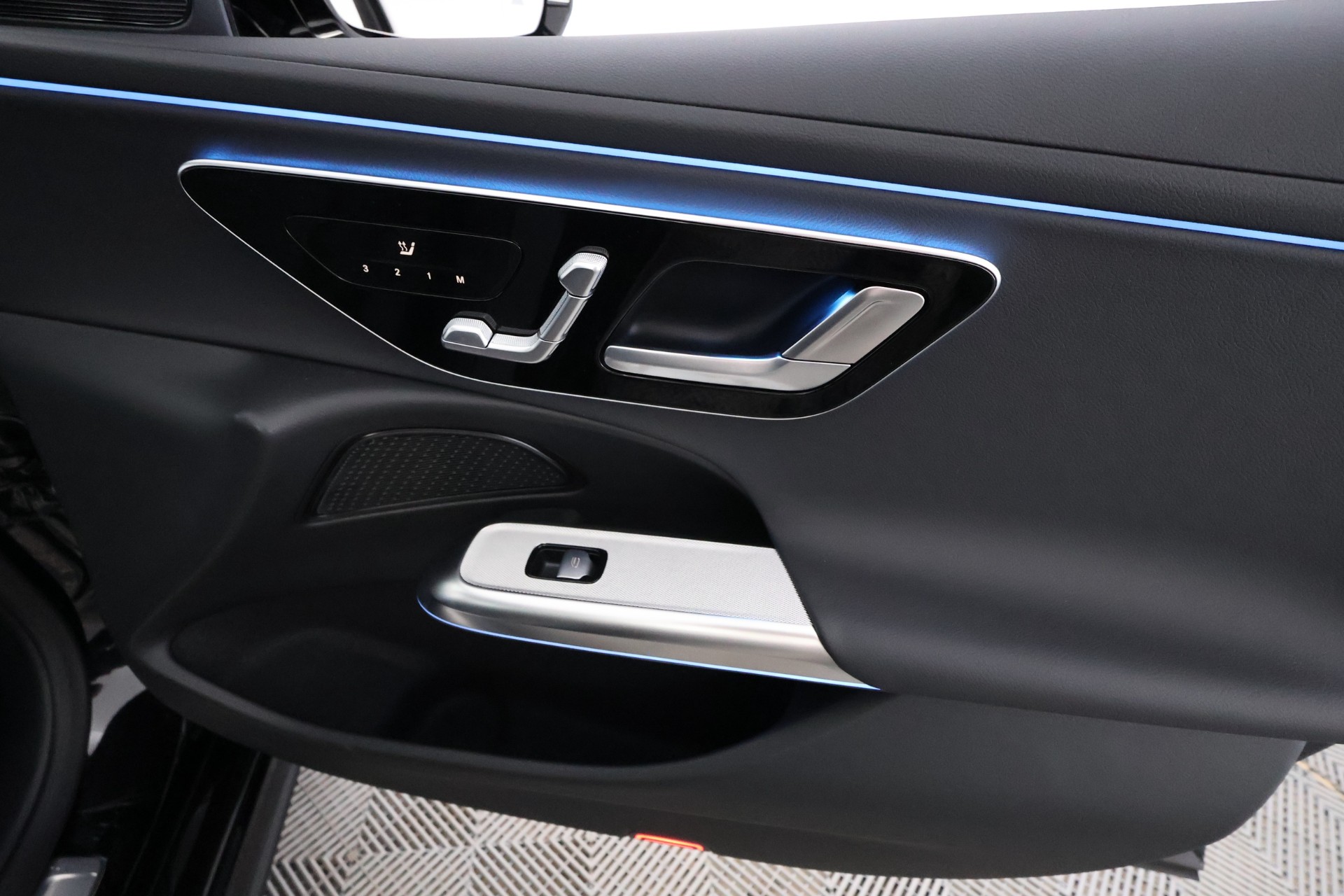 Mercedes-Benz E 2025