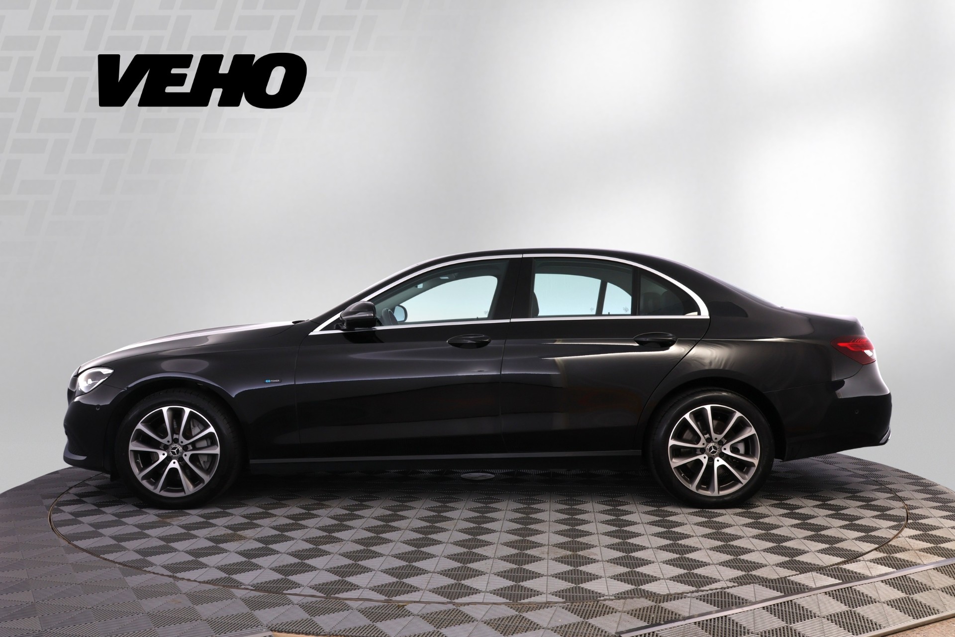 MERCEDES-BENZ E 2021