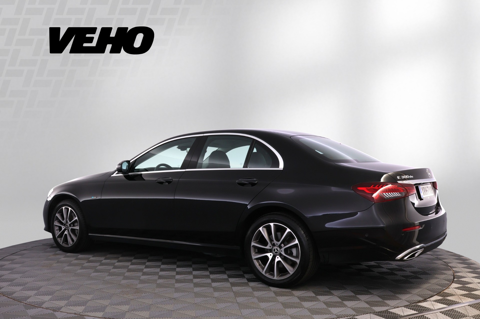 MERCEDES-BENZ E 2021