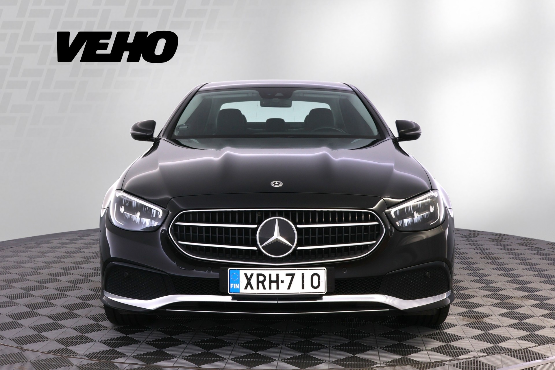 MERCEDES-BENZ E 2021