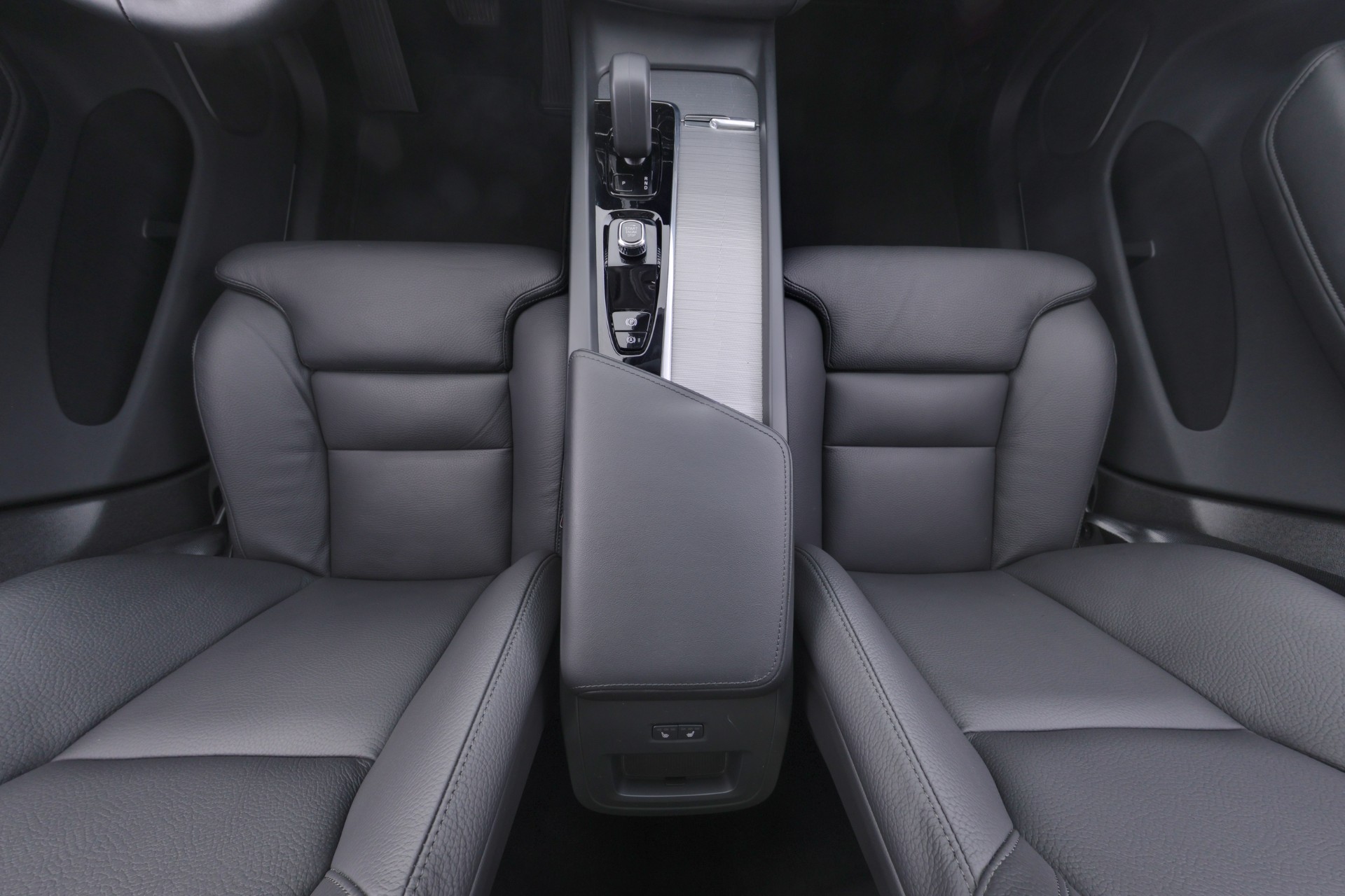 Volvo XC60 2025