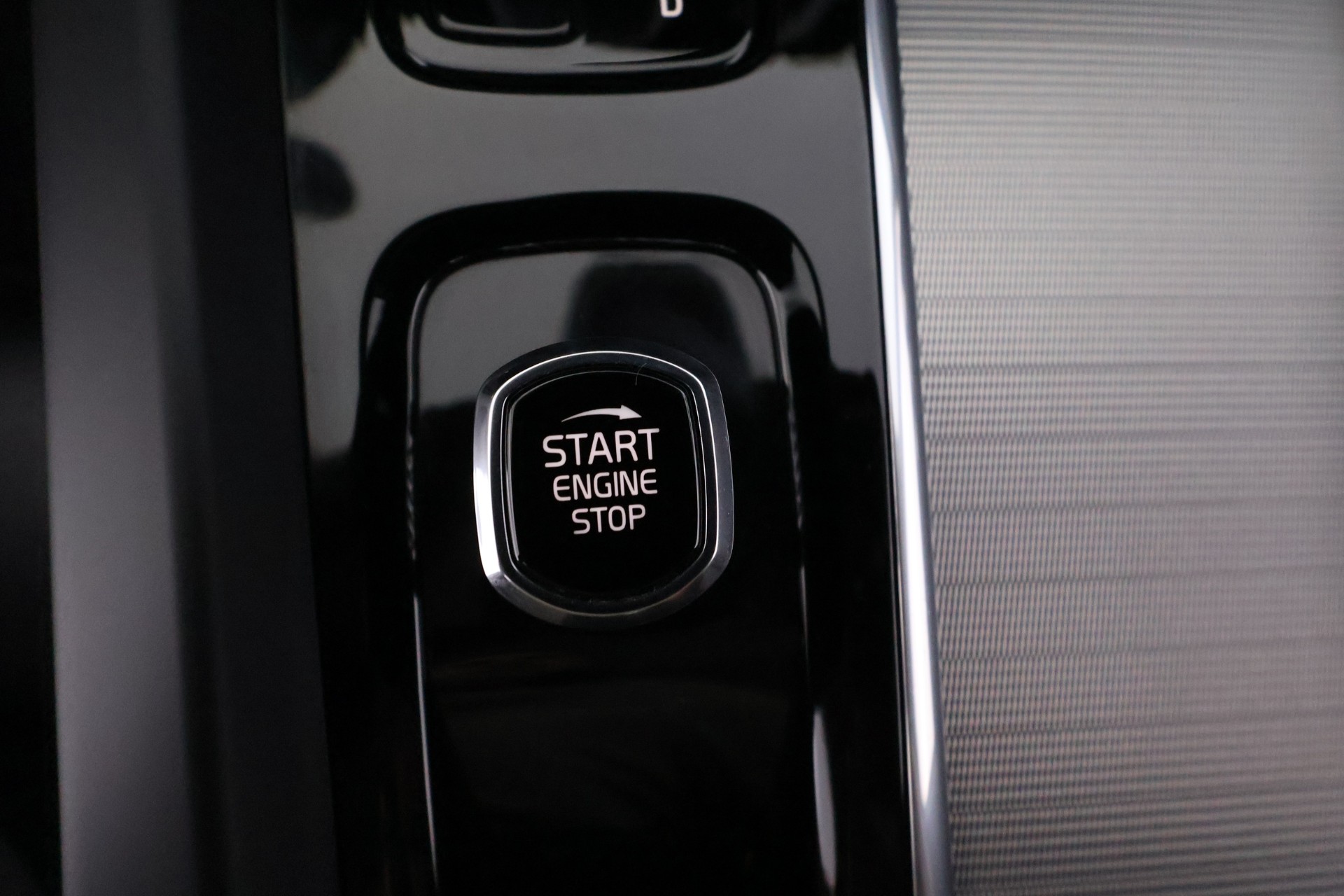 Volvo XC60 2025