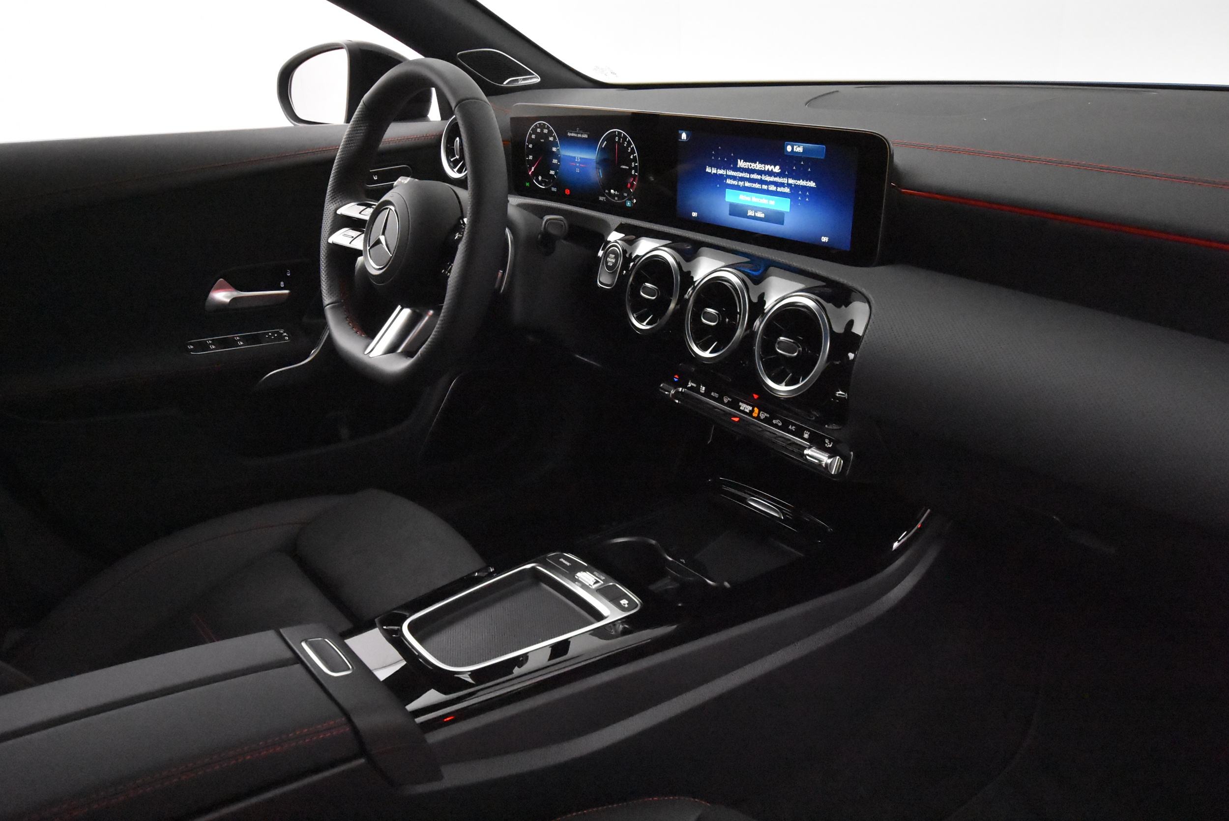 Mercedes-Benz CLA 2024