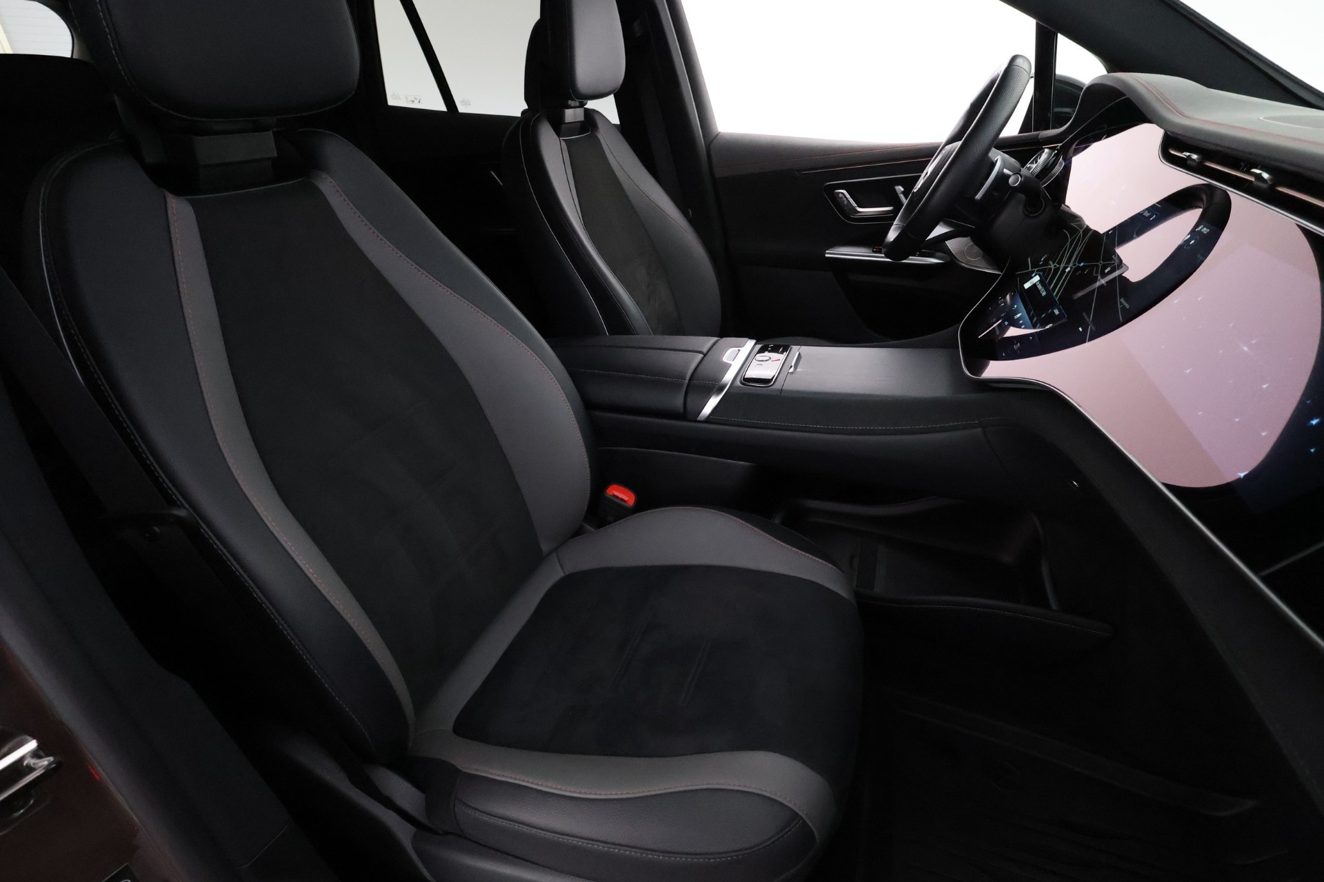 Mercedes-Benz EQE SUV 2024