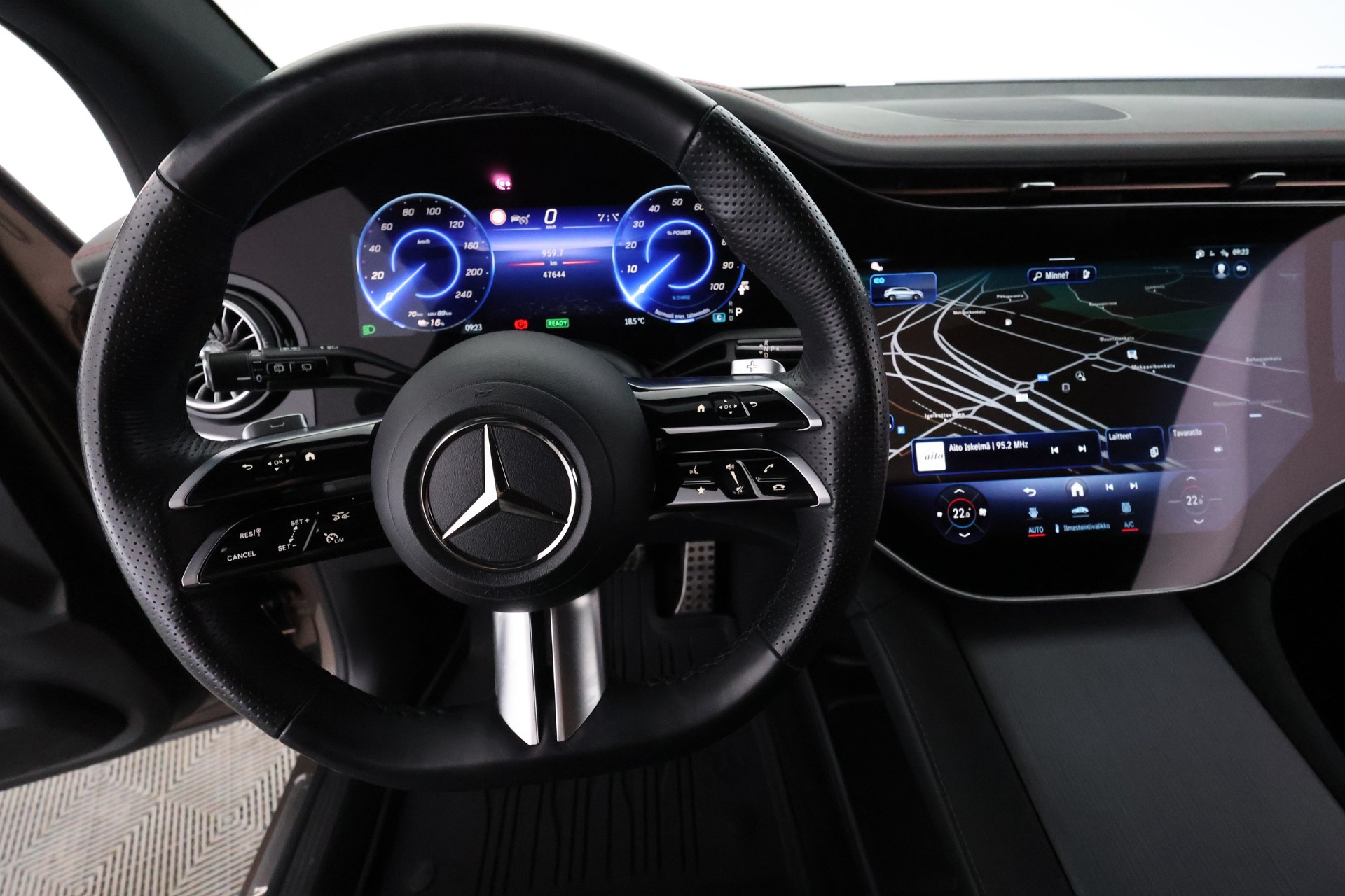 Mercedes-Benz EQE SUV 2024