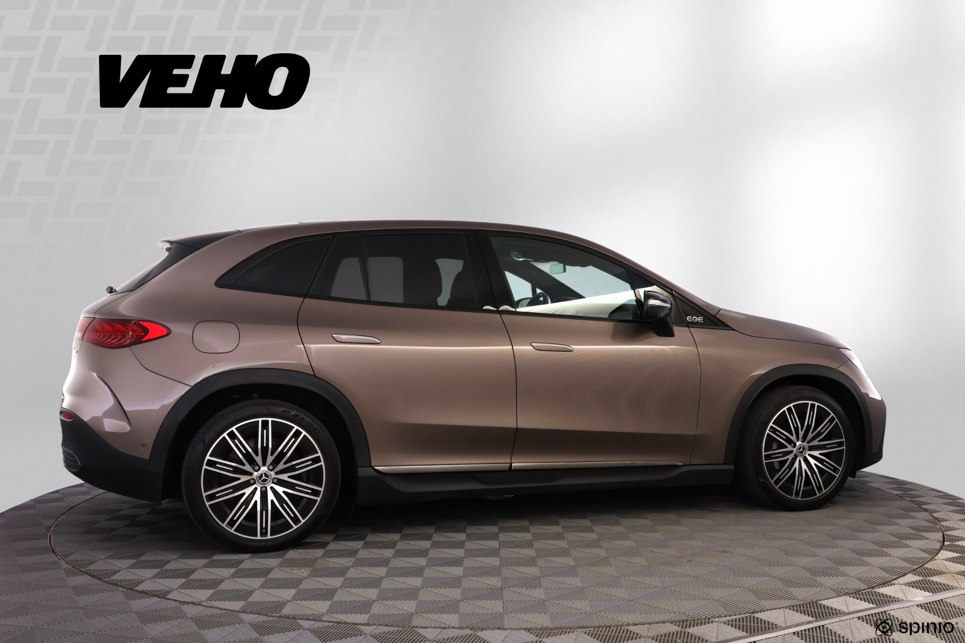 Mercedes-Benz EQE SUV 2024