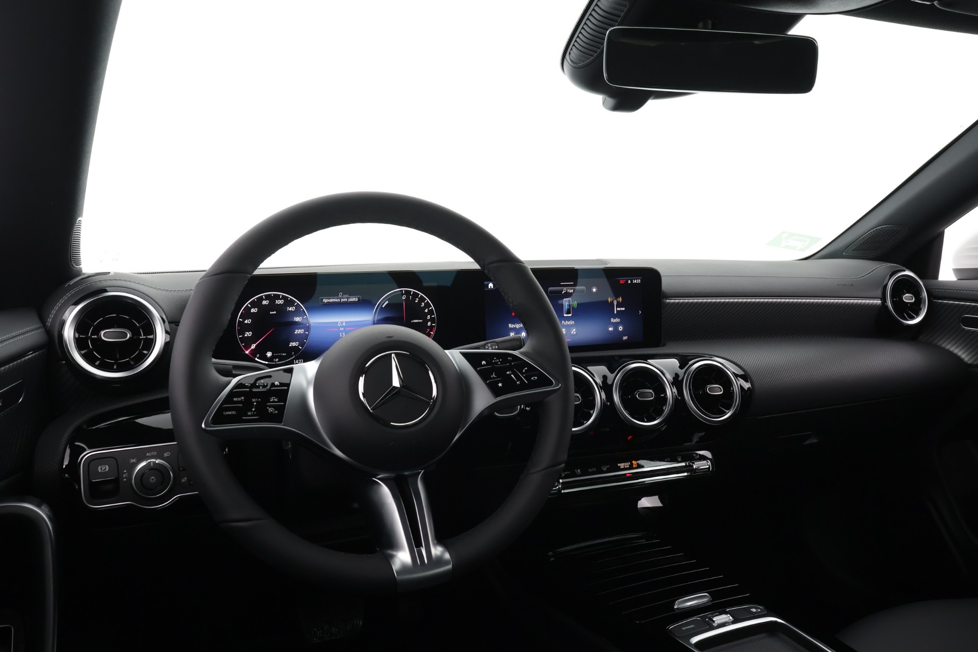 Mercedes-Benz CLA 2025