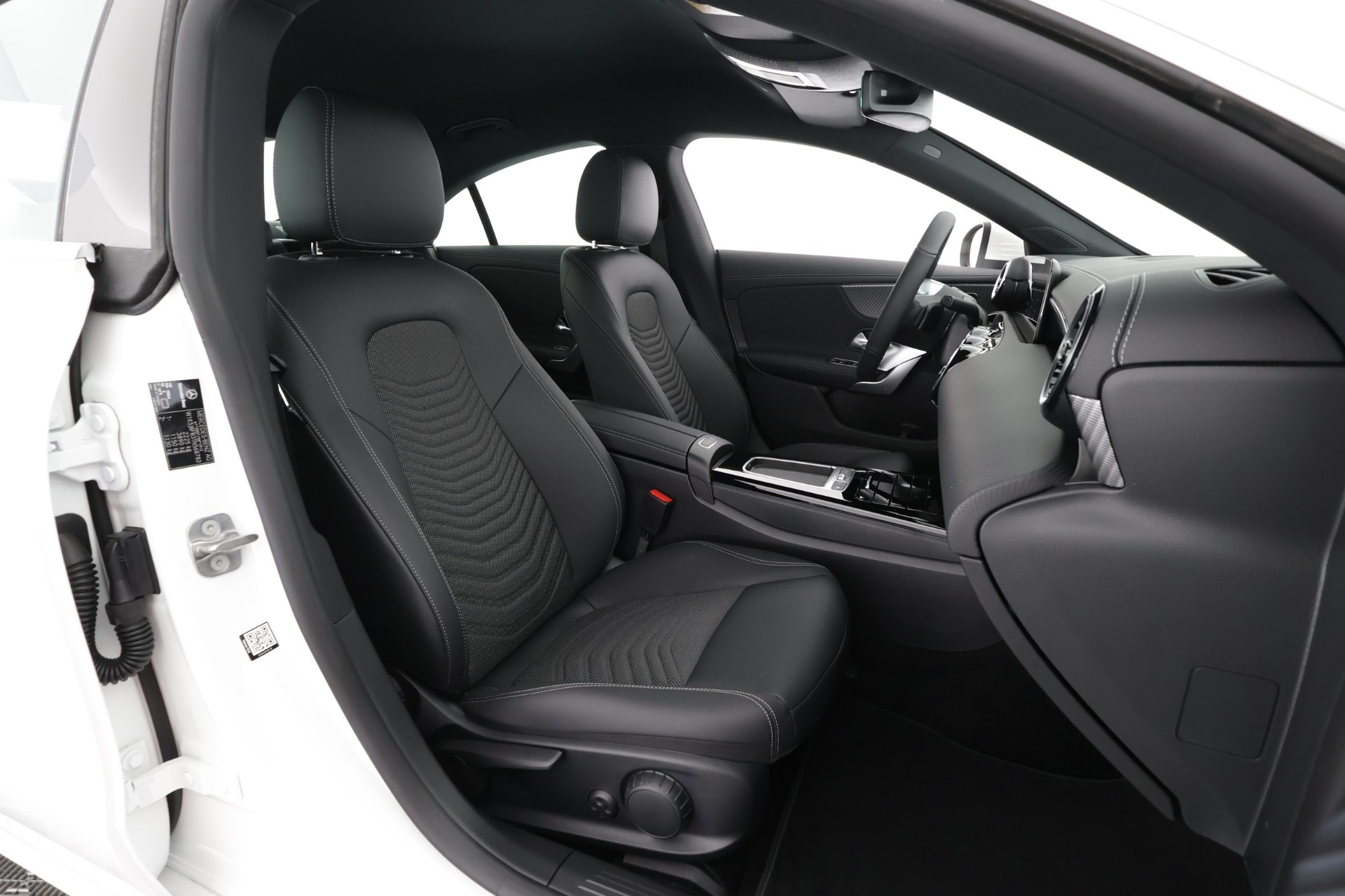 Mercedes-Benz CLA 2025