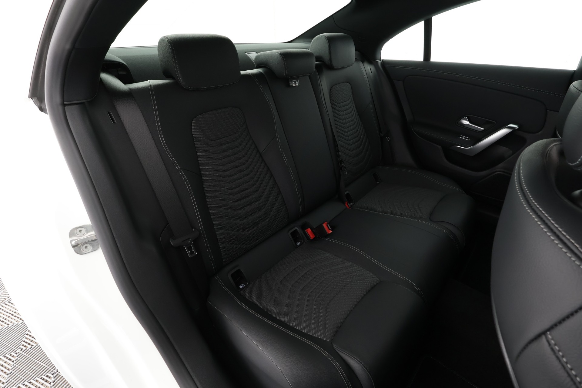 Mercedes-Benz CLA 2025