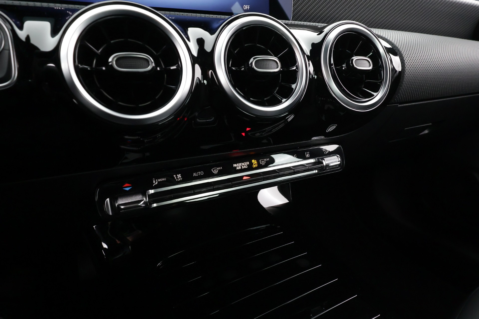 Mercedes-Benz CLA 2025