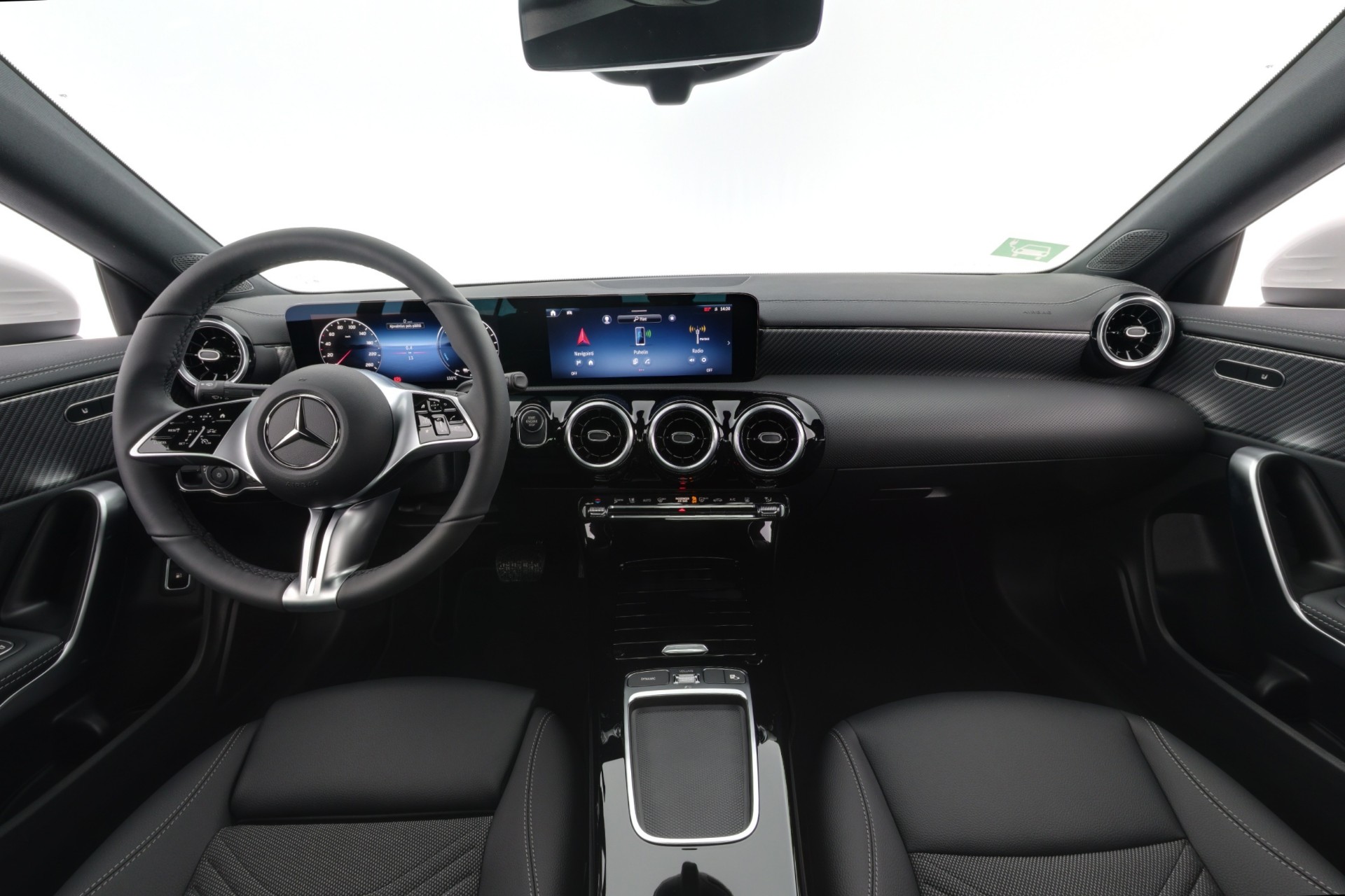 Mercedes-Benz CLA 2025