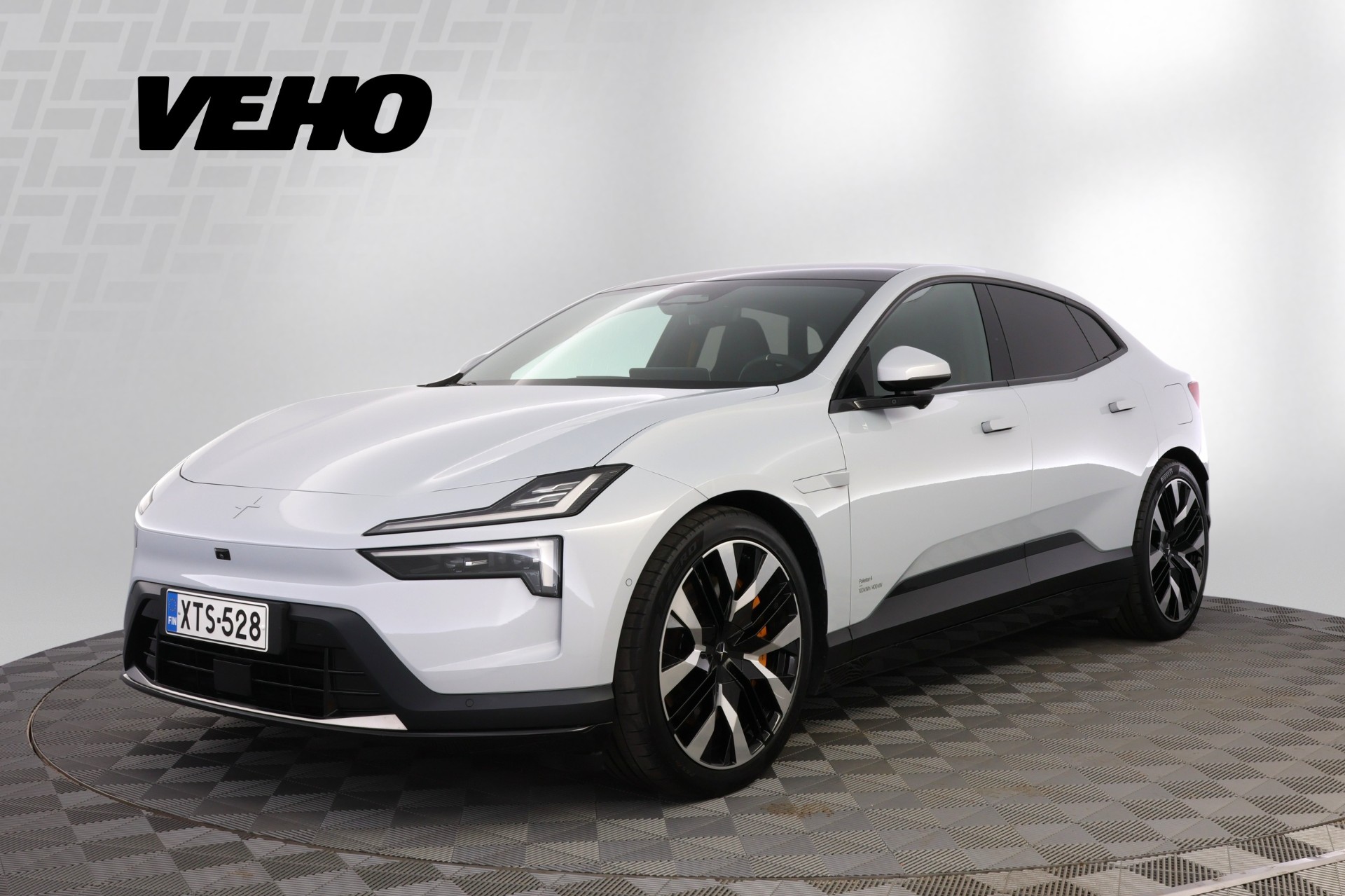 Polestar 4 2024