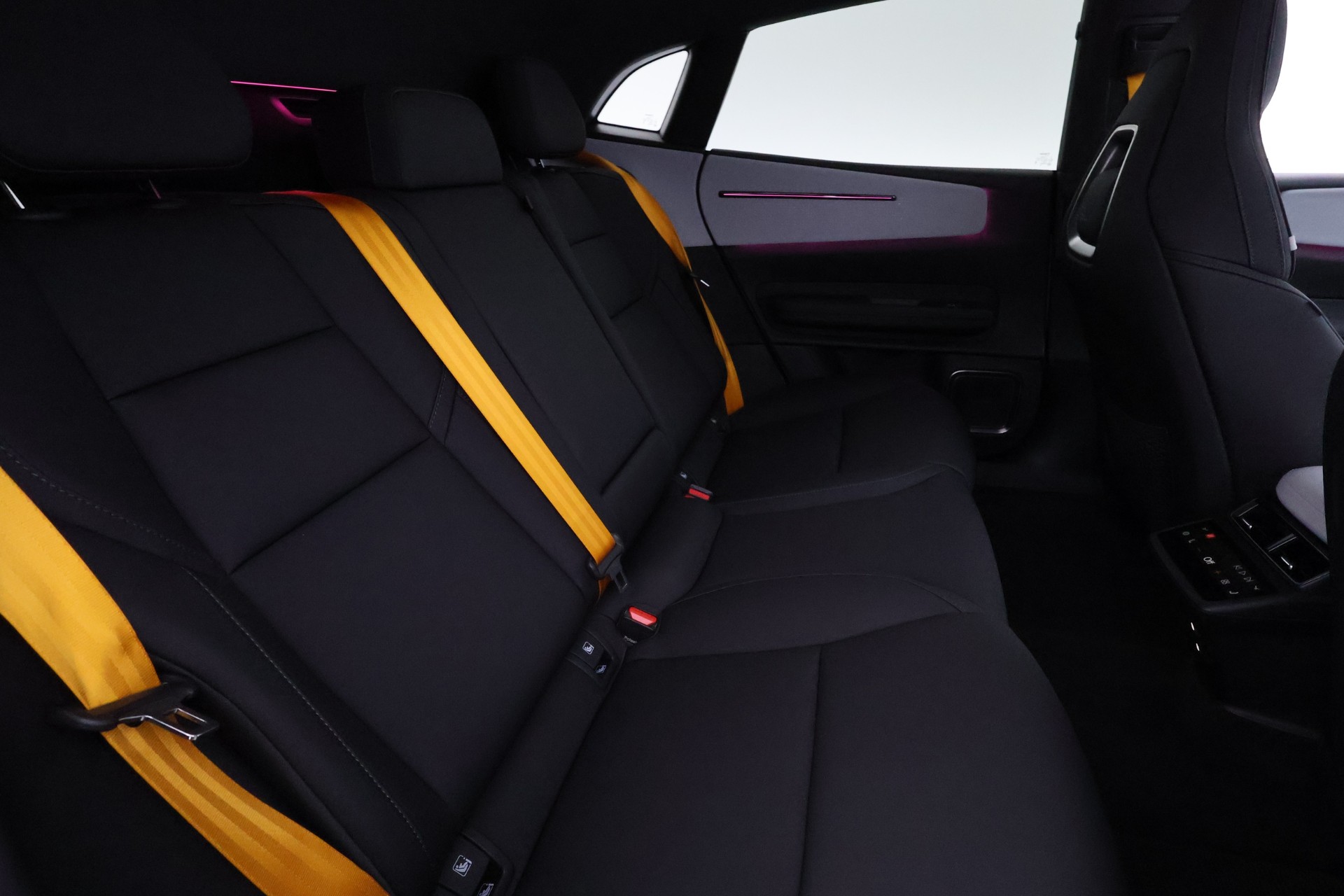 Polestar 4 2024