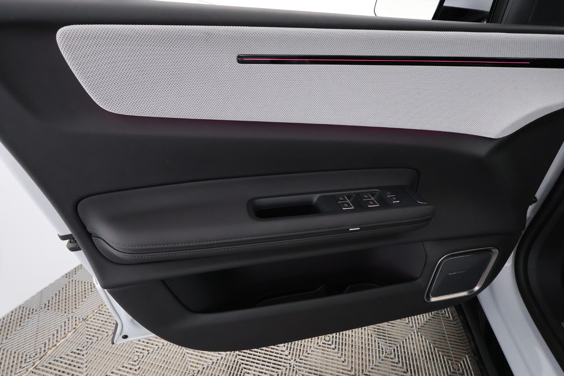 Polestar 4 2024