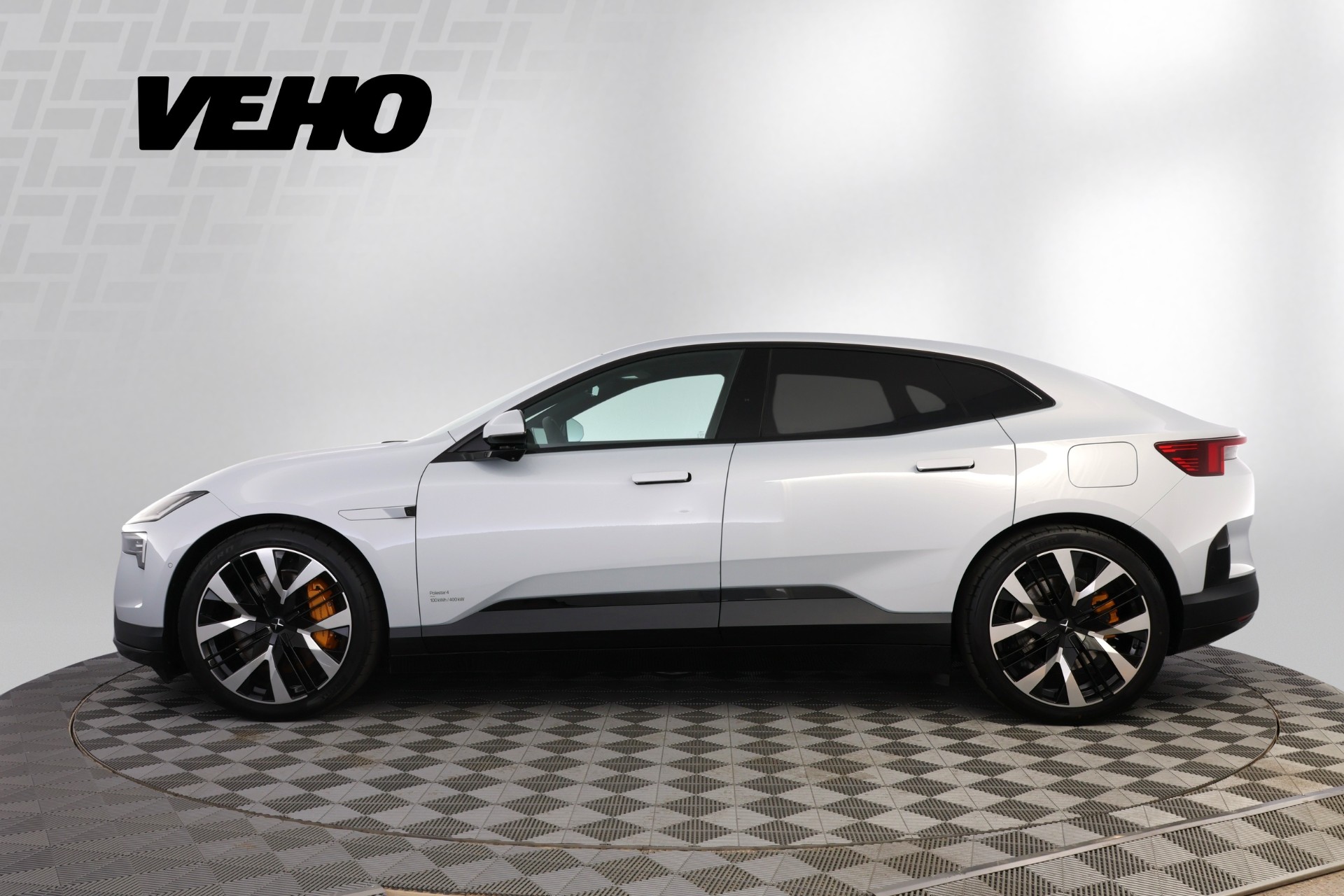 Polestar 4 2024