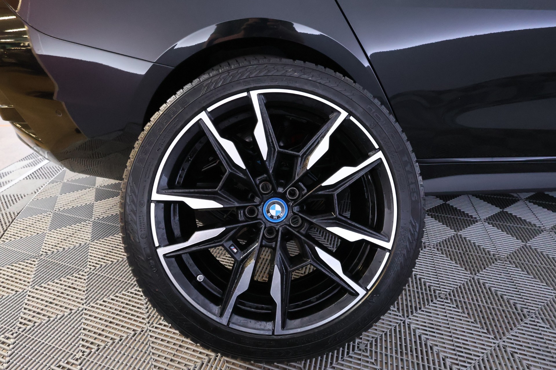 BMW i4 2023