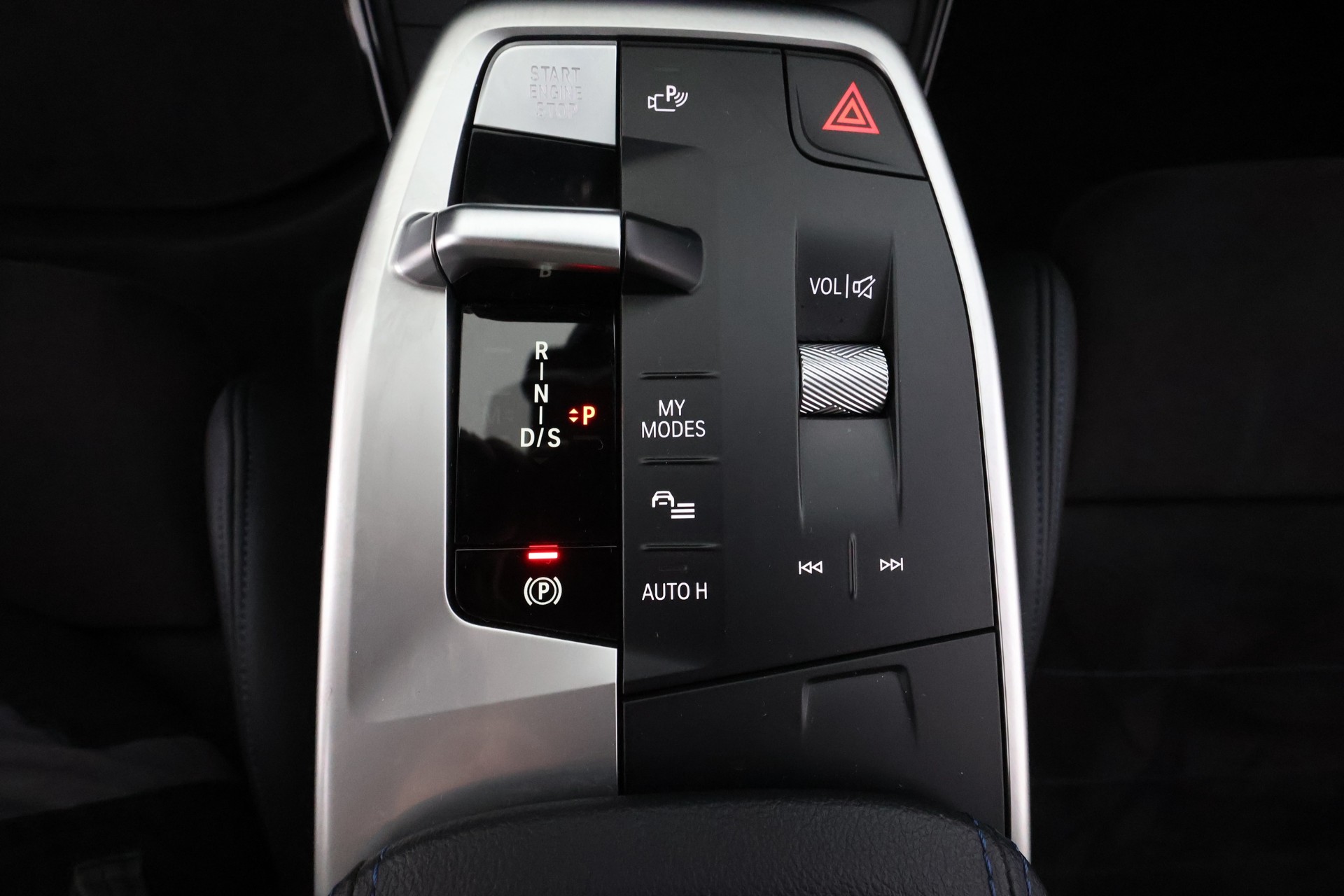 BMW 225 2023