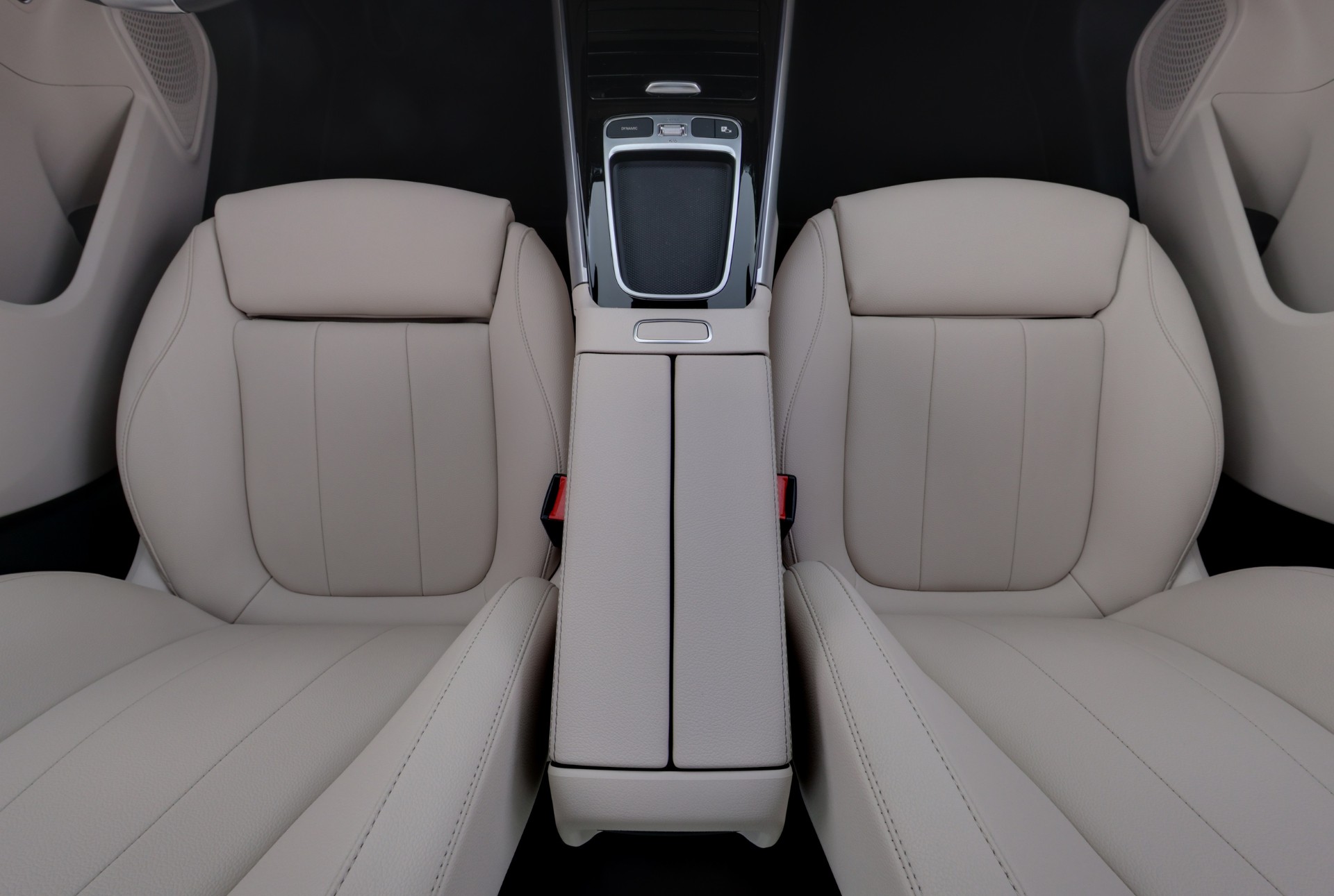 Mercedes-Benz EQB 2024