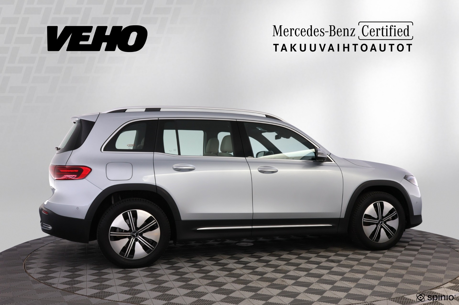 Mercedes-Benz EQB 2024