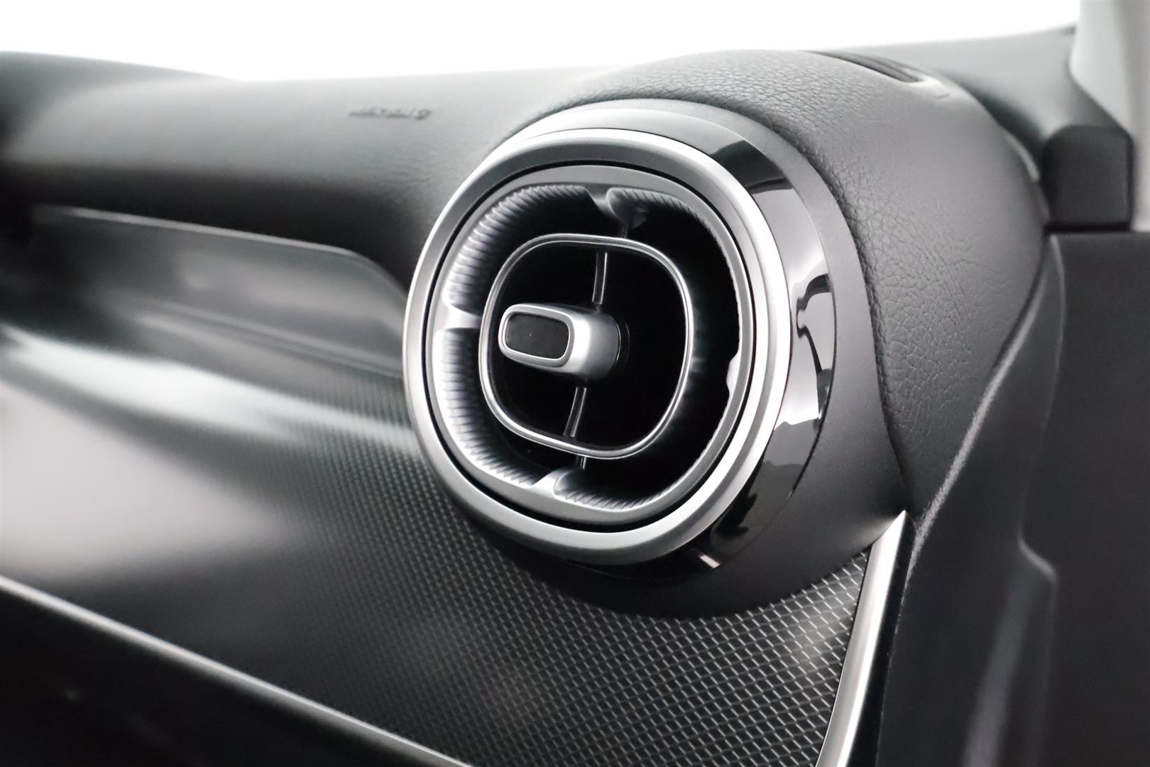 Mercedes-Benz GLC 2025