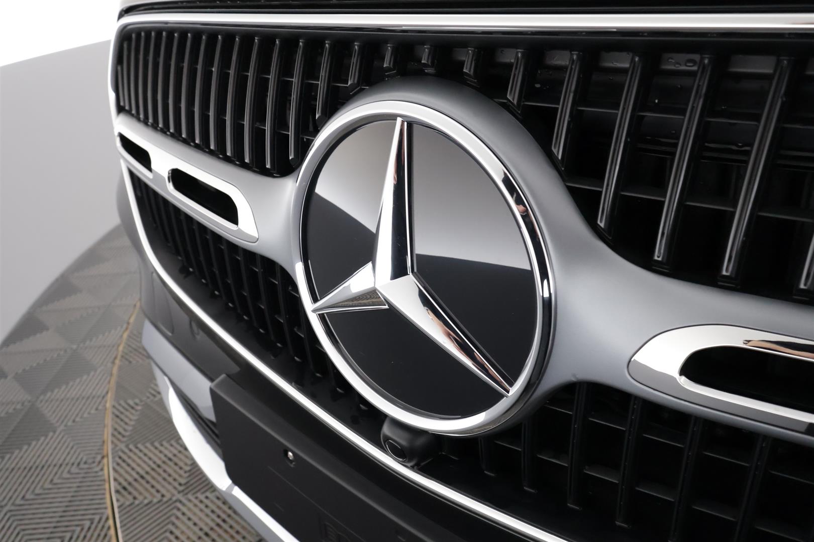 Mercedes-Benz GLC 2025