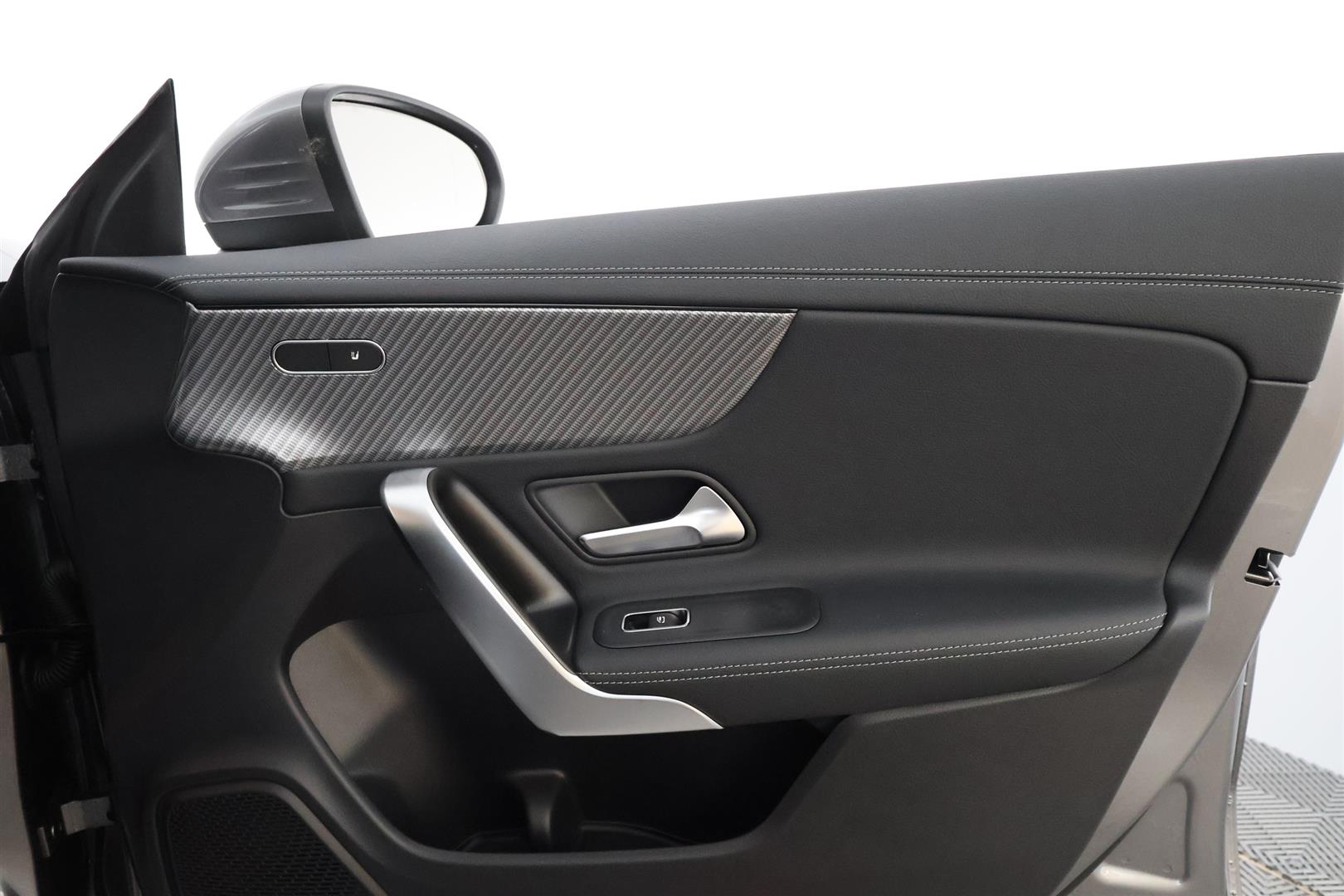 Mercedes-Benz CLA 2025