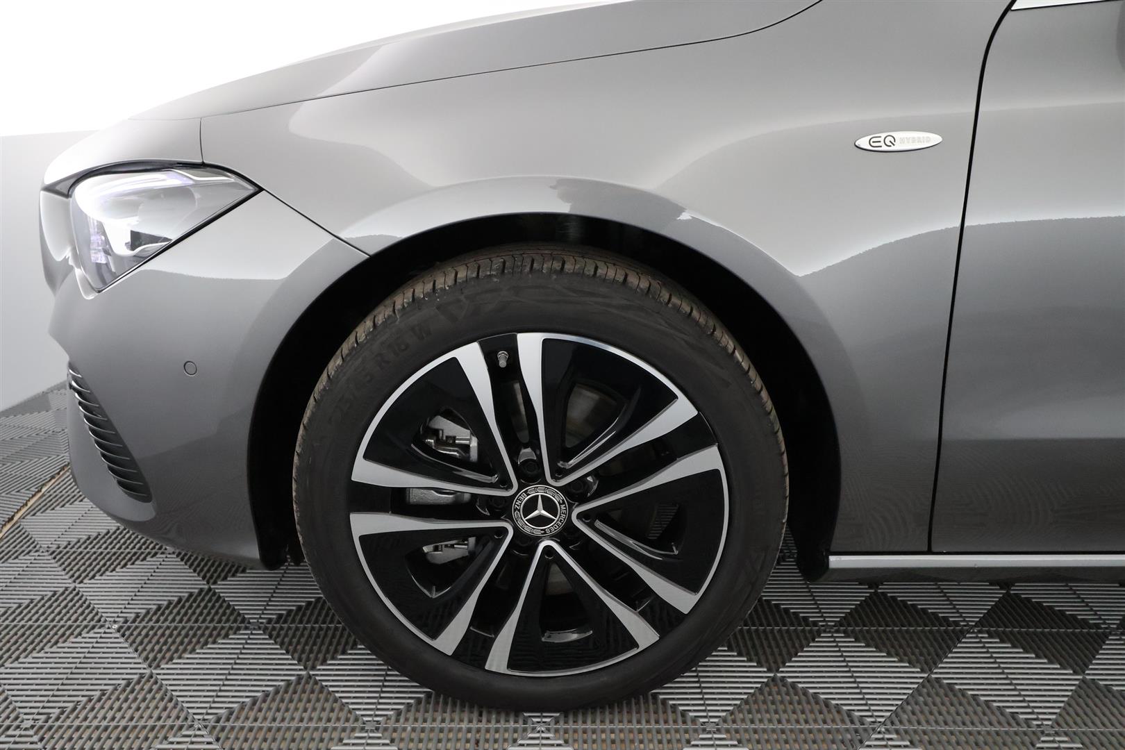 Mercedes-Benz CLA 2025