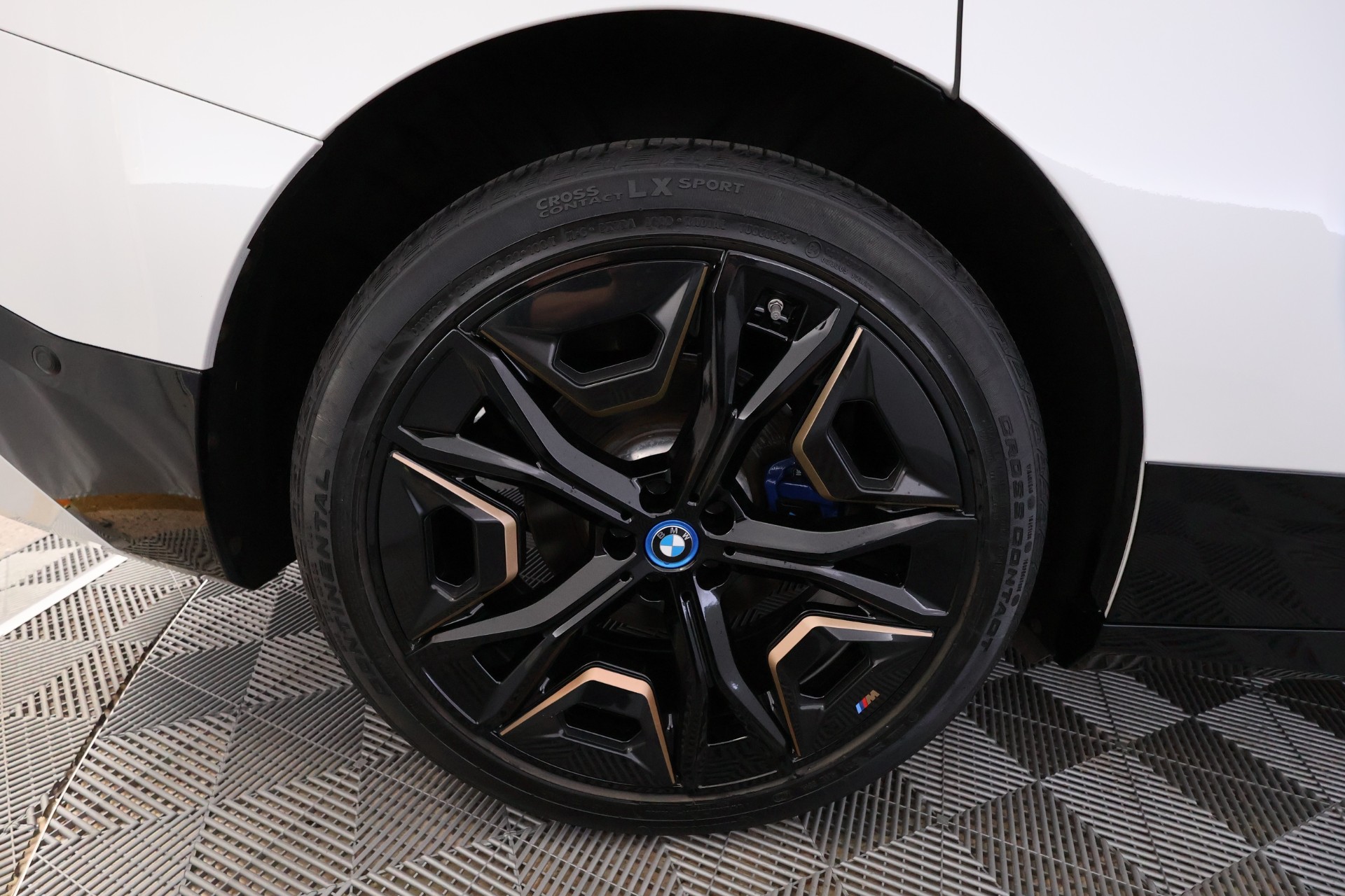 BMW ix M60 2022