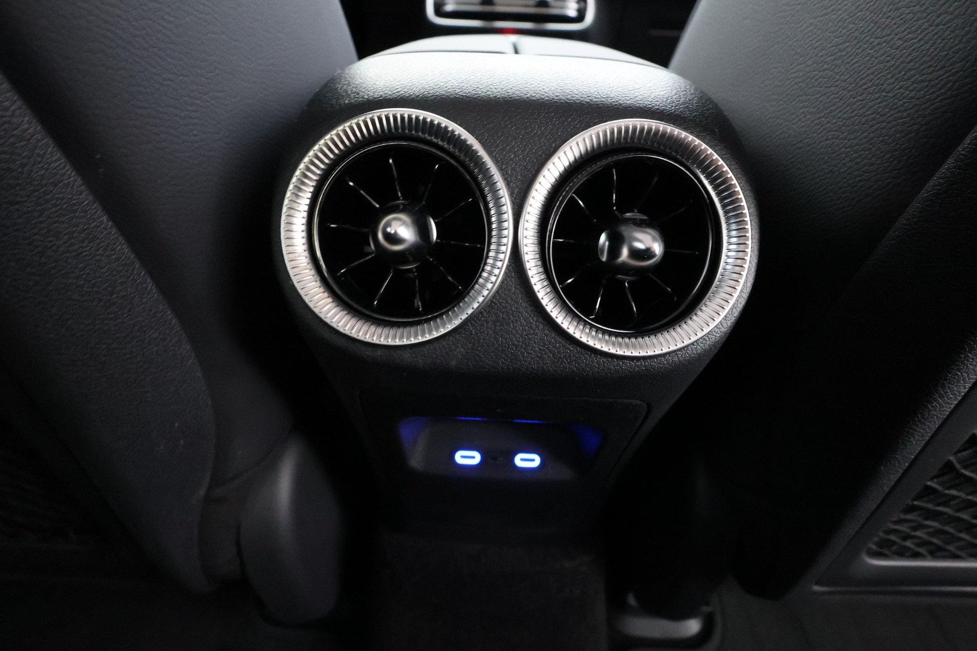 Mercedes-Benz CLA 2025