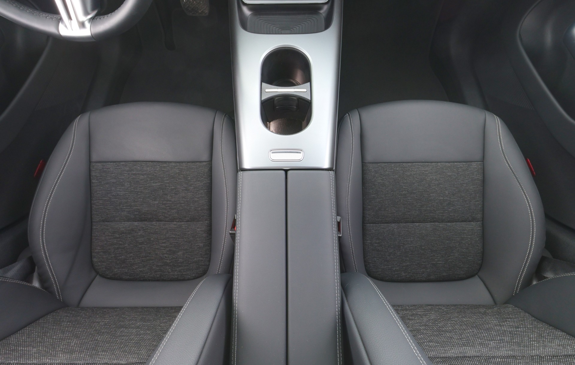 Mercedes-Benz CLA 2025