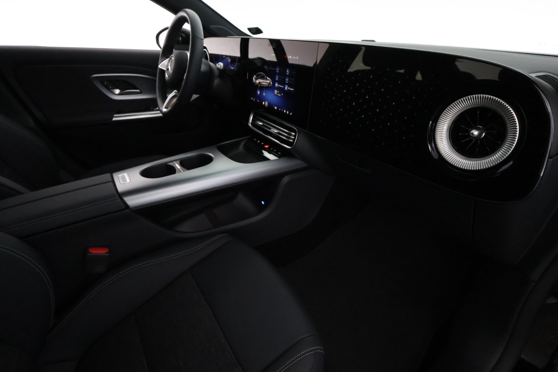 Mercedes-Benz CLA 2025