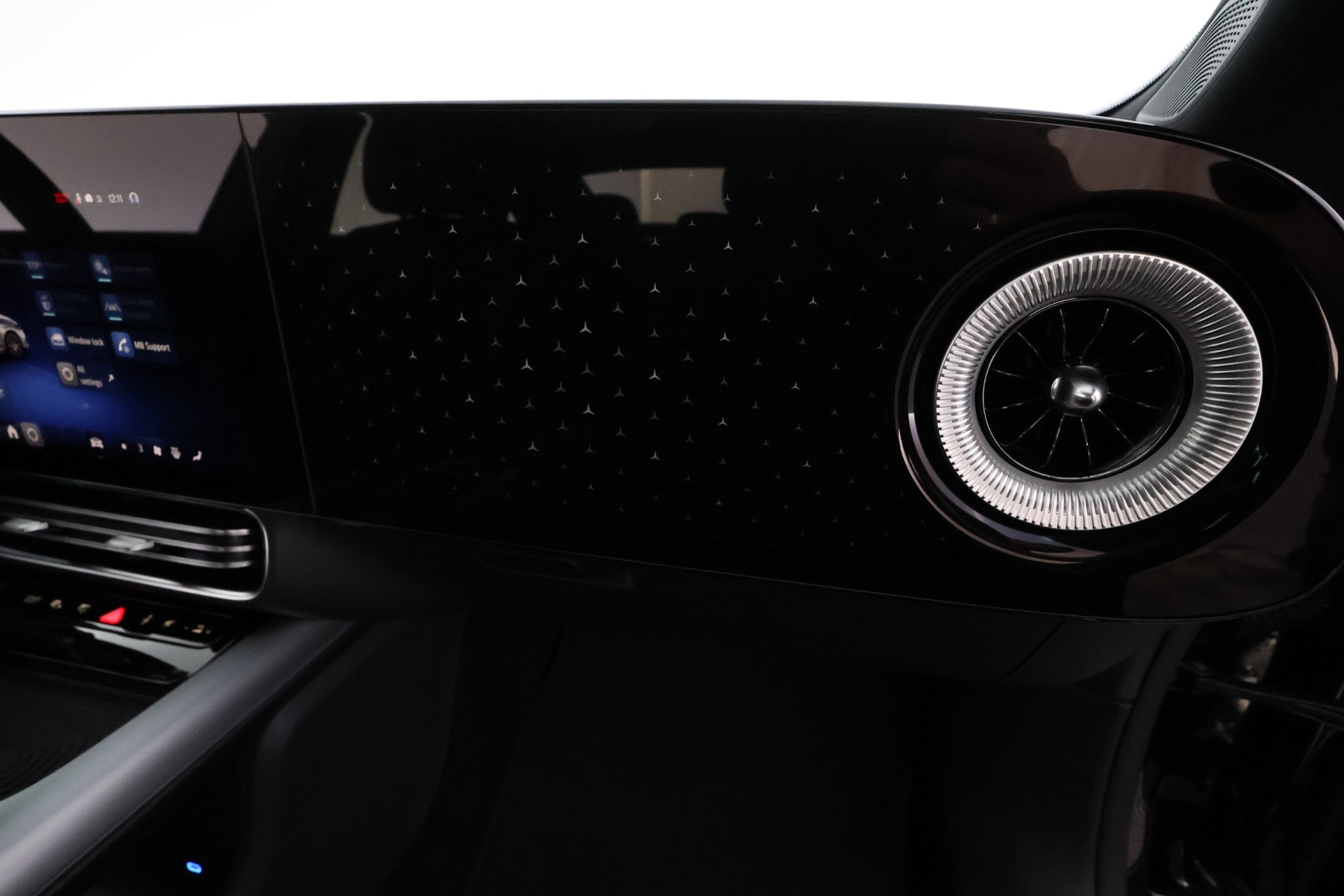 Mercedes-Benz CLA 2025