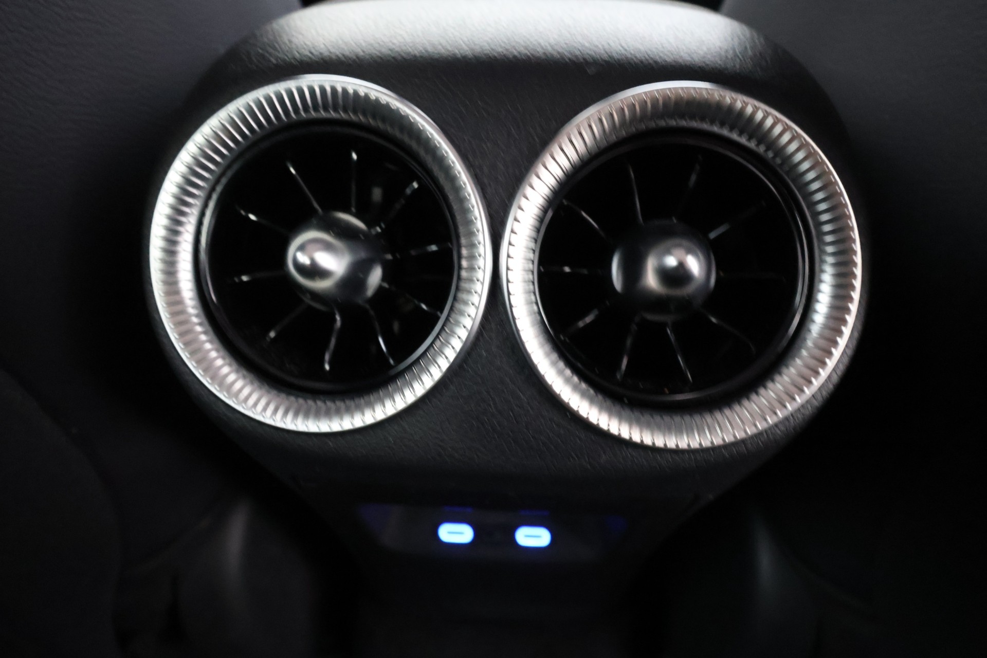 Mercedes-Benz CLA 2025