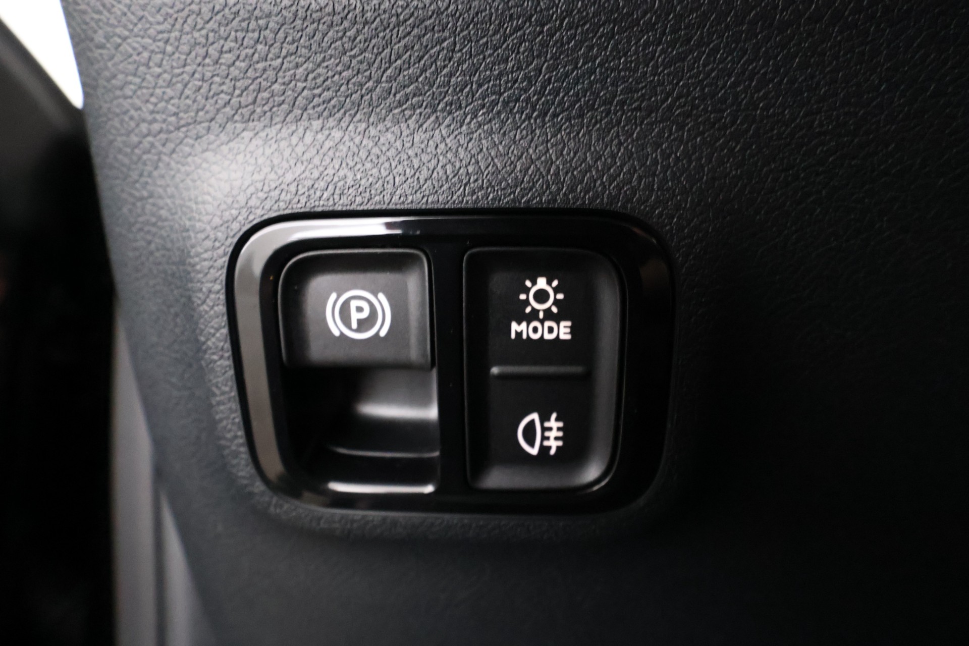 Mercedes-Benz CLA 2025