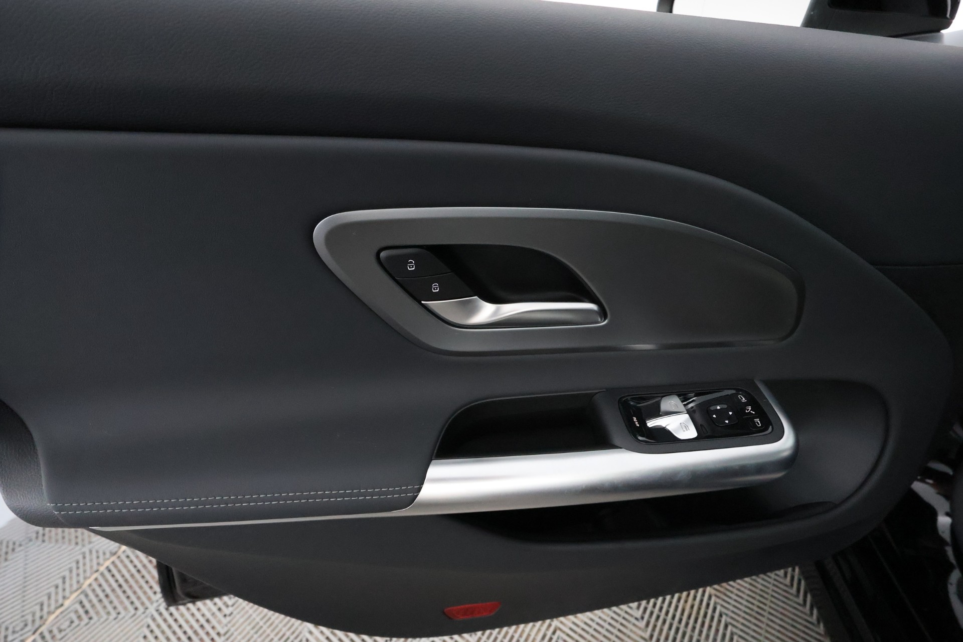 Mercedes-Benz CLA 2025