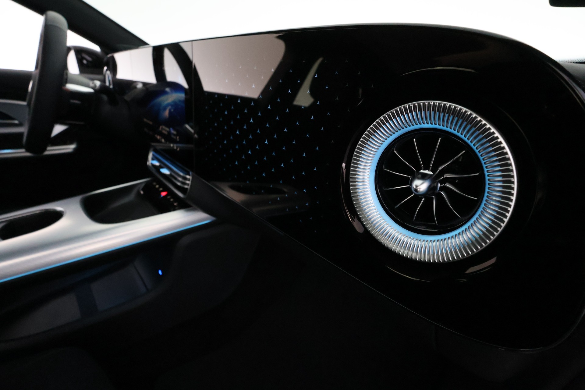 MERCEDES-BENZ CLA 2026