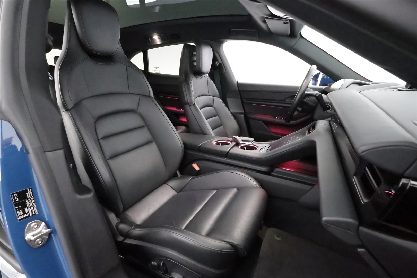 PORSCHE TAYCAN 2022