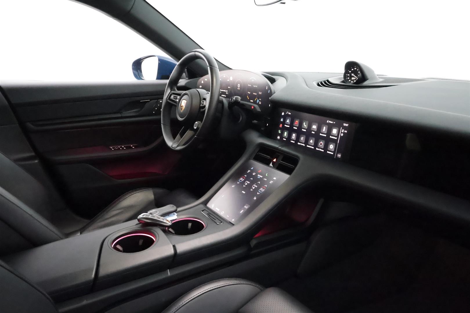 PORSCHE TAYCAN 2022