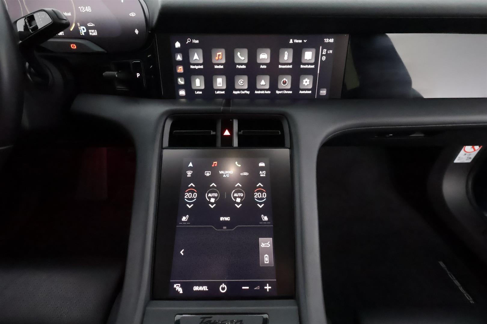 PORSCHE TAYCAN 2022