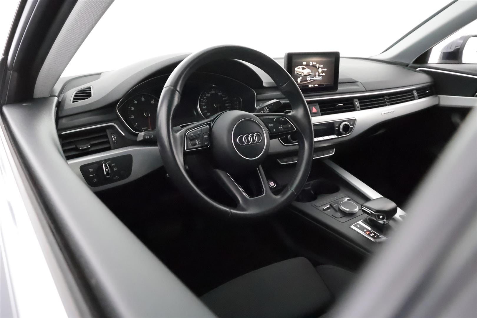AUDI A4 2018