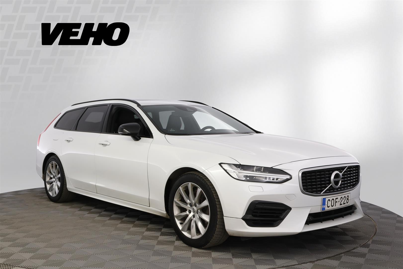 VOLVO V90 2020