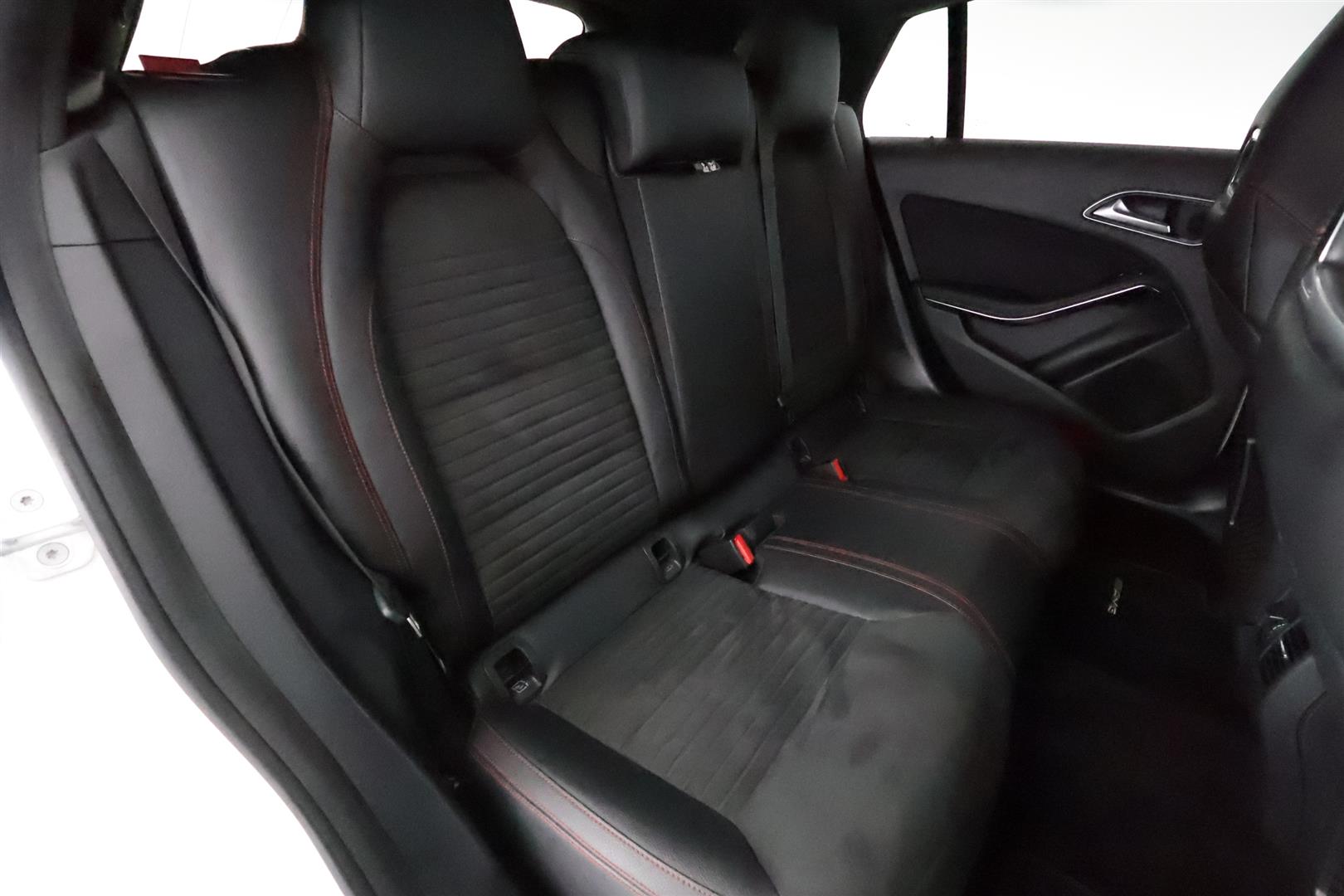 Mercedes-Benz CLA 2015
