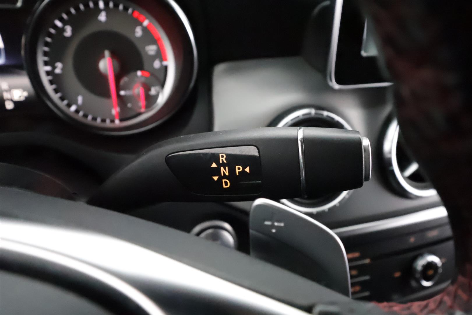 Mercedes-Benz CLA 2015