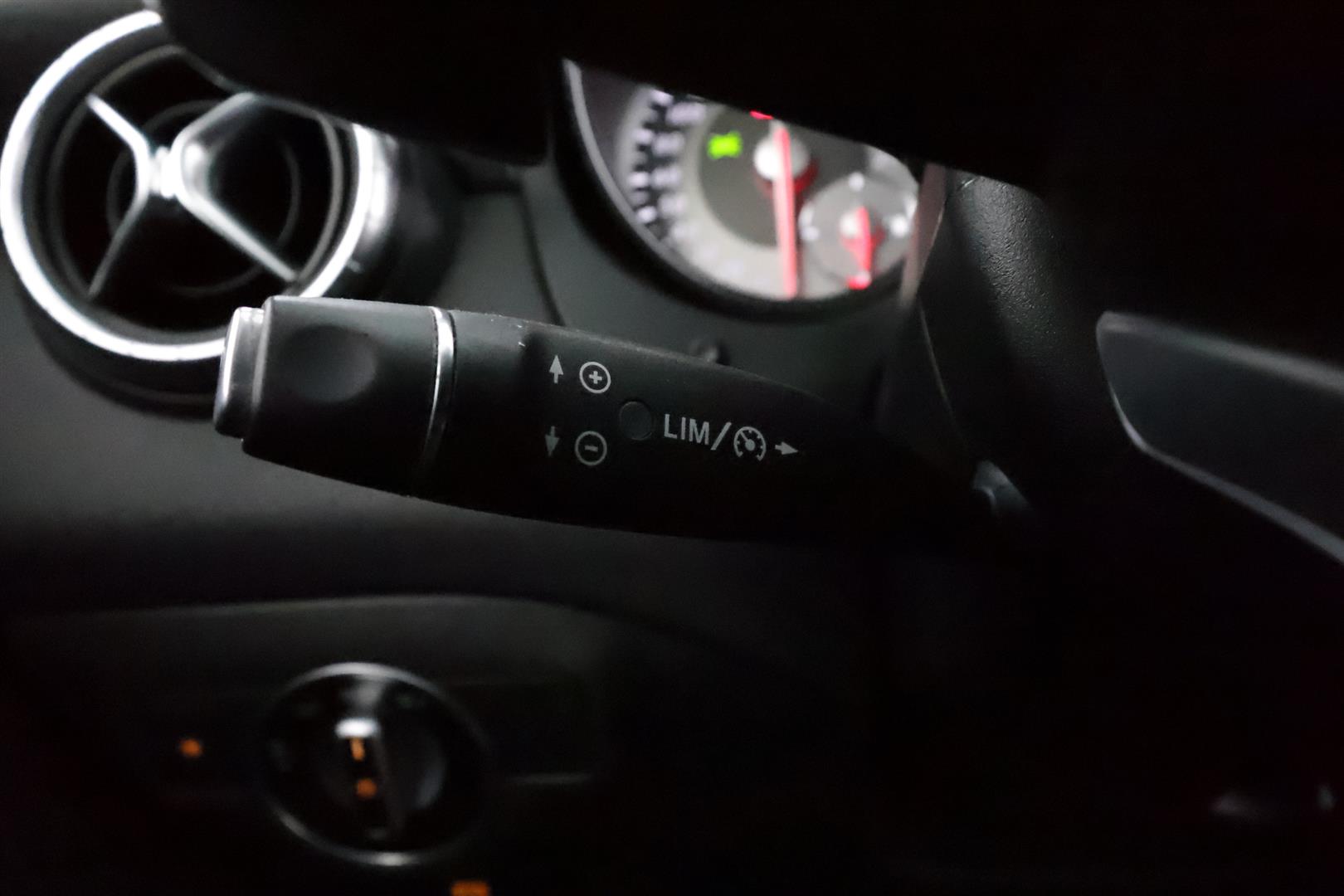 Mercedes-Benz CLA 2015