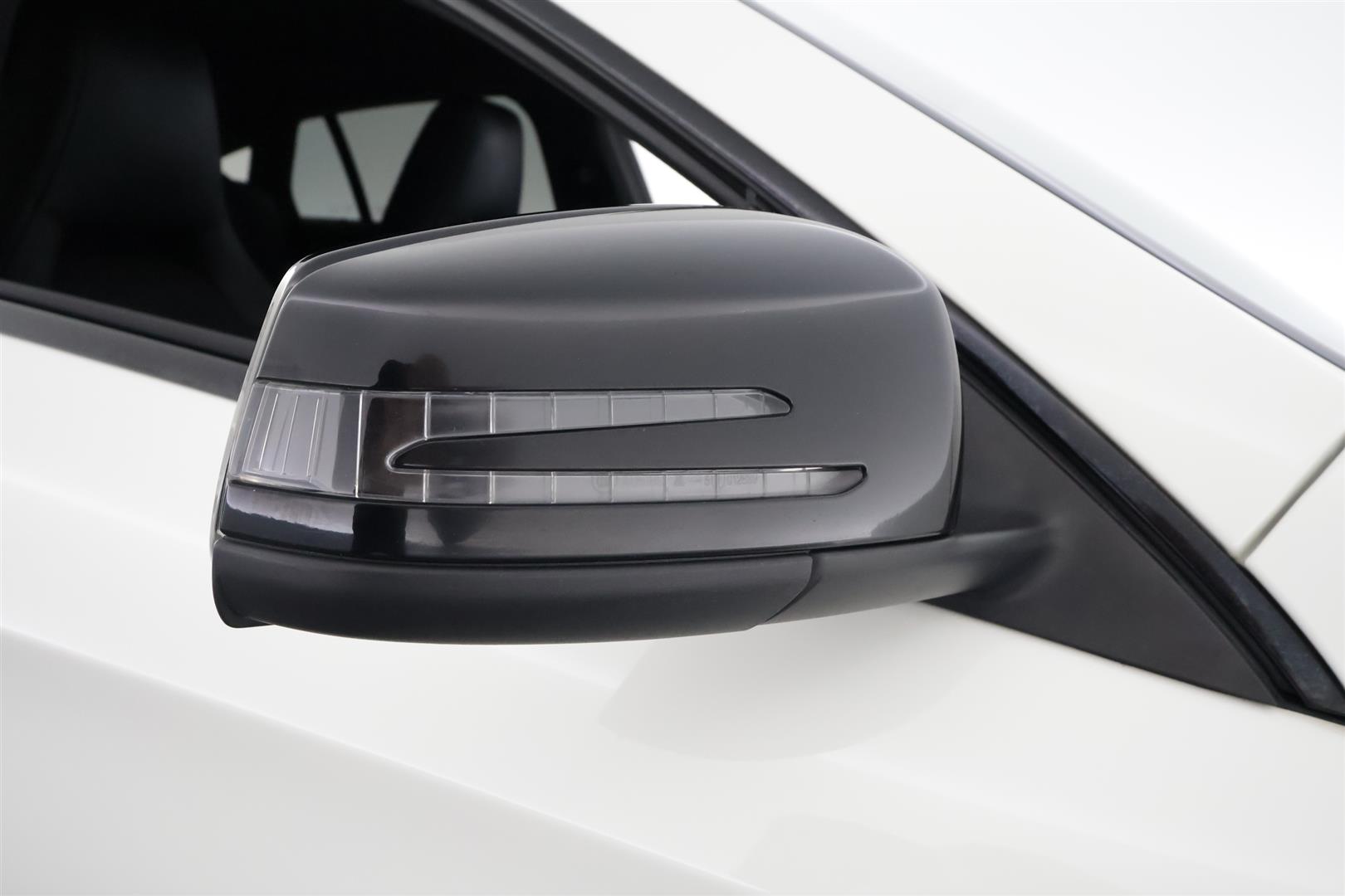 Mercedes-Benz CLA 2015
