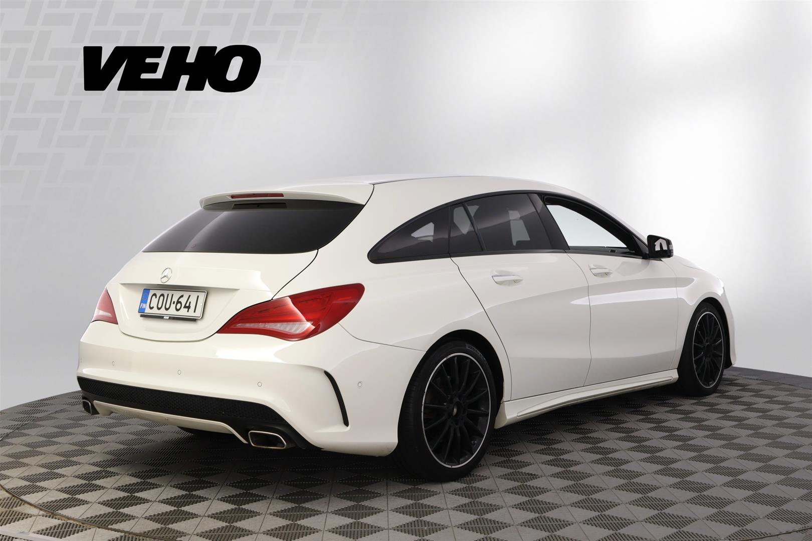 Mercedes-Benz CLA 2015