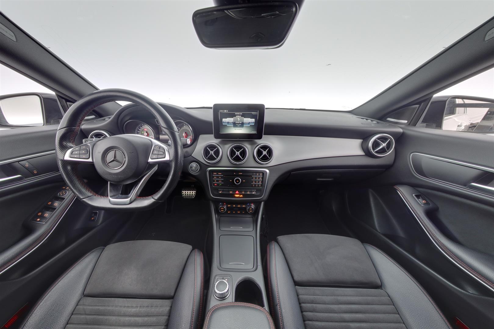 Mercedes-Benz CLA 2015