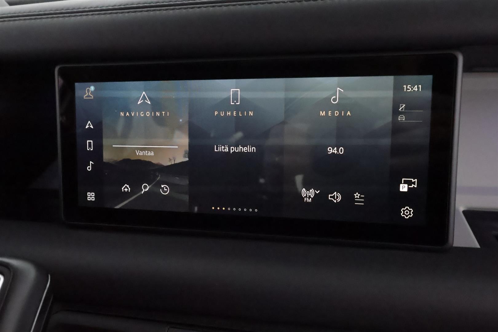 Land Rover Defender 2021